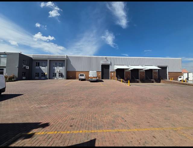 4,194M² WAREHOUSE TO LET IN RANDJESPARK